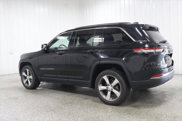 used 2022 Jeep Grand Cherokee car, priced at $28,120