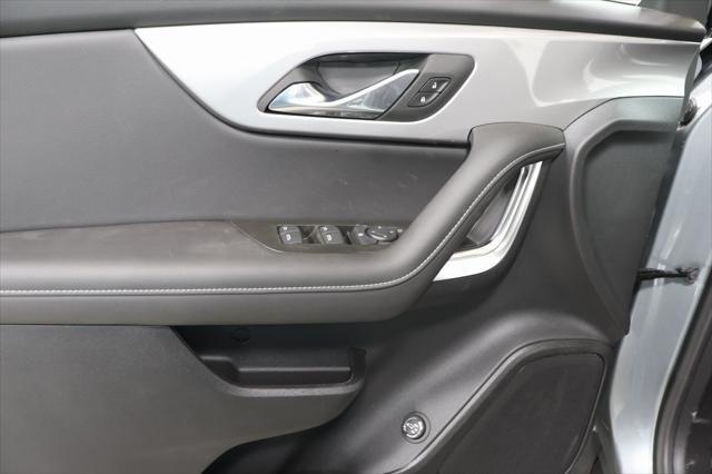new 2025 Chevrolet Blazer car, priced at $40,180