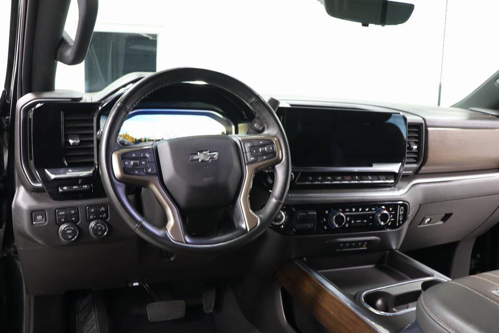 used 2024 Chevrolet Silverado 2500 car, priced at $71,995