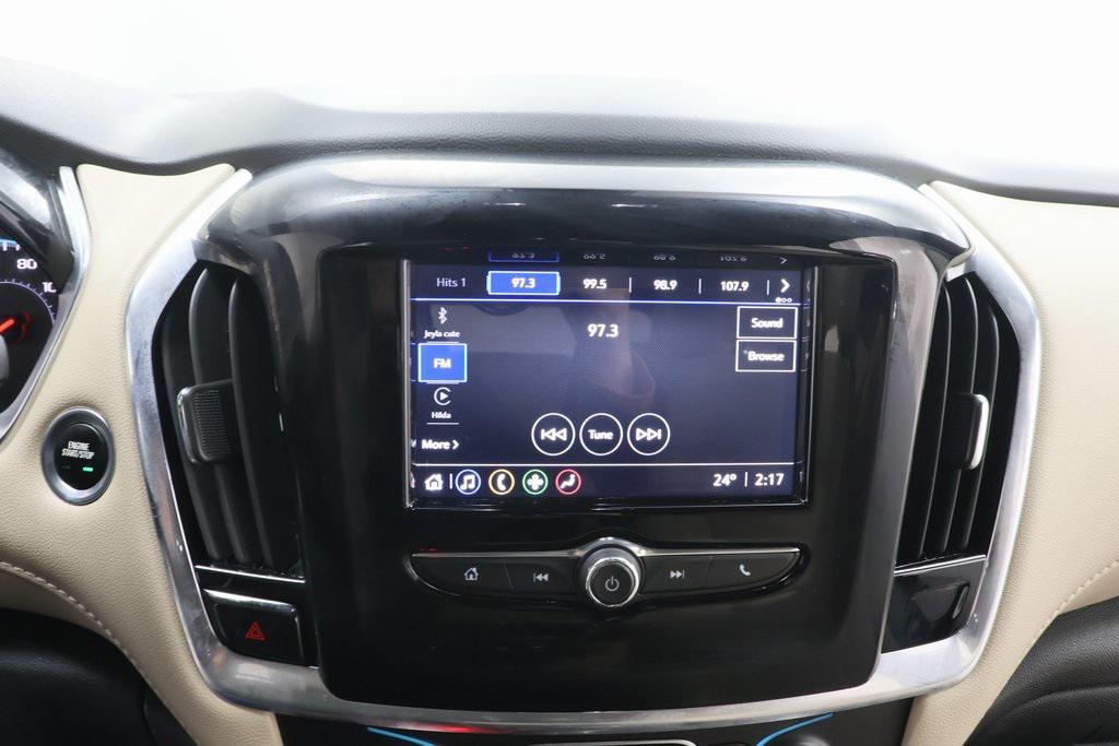 used 2022 Chevrolet Traverse car, priced at $23,380