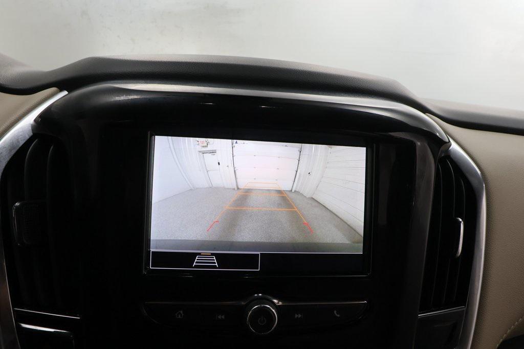 used 2022 Chevrolet Traverse car, priced at $23,380