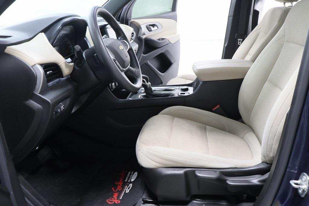 used 2022 Chevrolet Traverse car, priced at $23,380