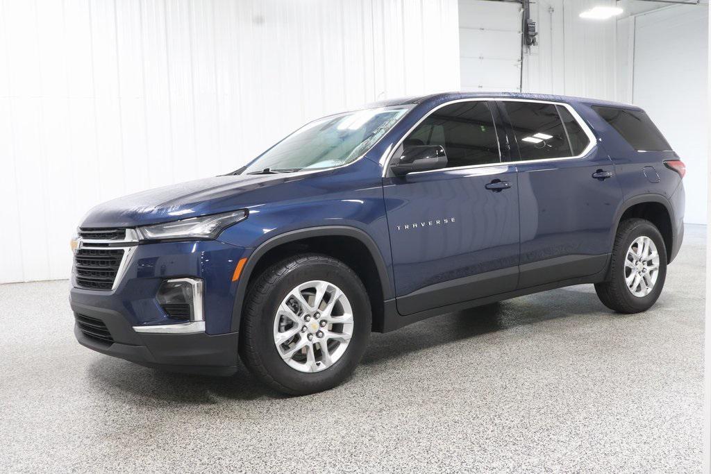 used 2022 Chevrolet Traverse car, priced at $25,000