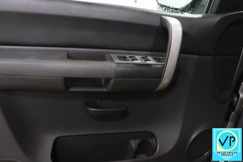used 2009 GMC Sierra 1500 car, priced at $13,500