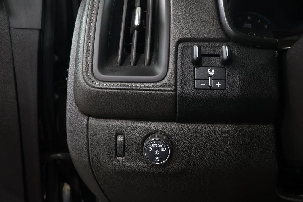 used 2021 GMC Canyon car, priced at $27,550