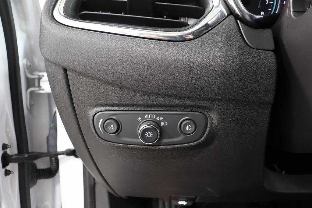 used 2022 Chevrolet Equinox car, priced at $22,994