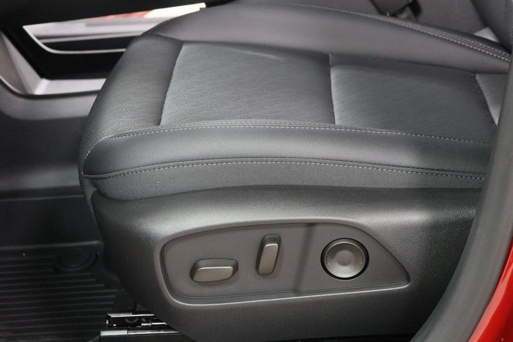 new 2026 Chevrolet Equinox car, priced at $34,398