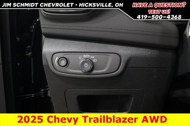 new 2025 Chevrolet TrailBlazer car, priced at $31,075