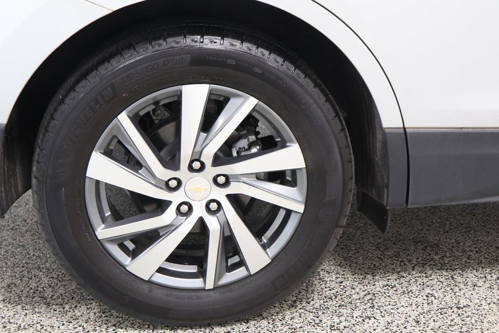 used 2022 Chevrolet Equinox car, priced at $23,235