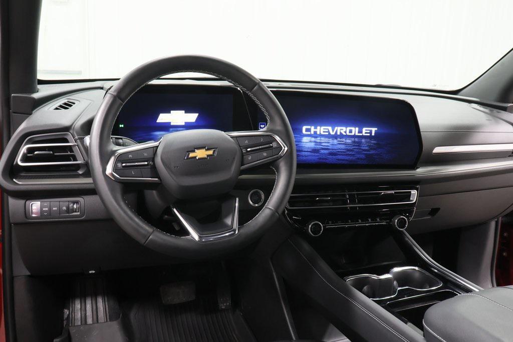 used 2024 Chevrolet Traverse car, priced at $40,819