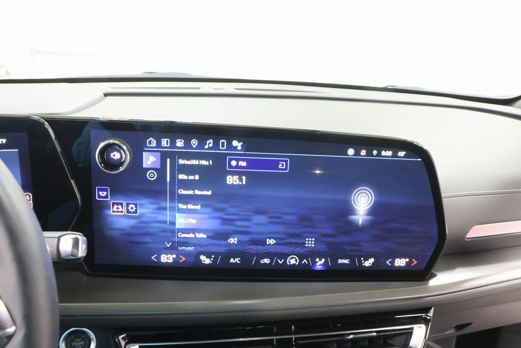 used 2024 Chevrolet Traverse car, priced at $40,819