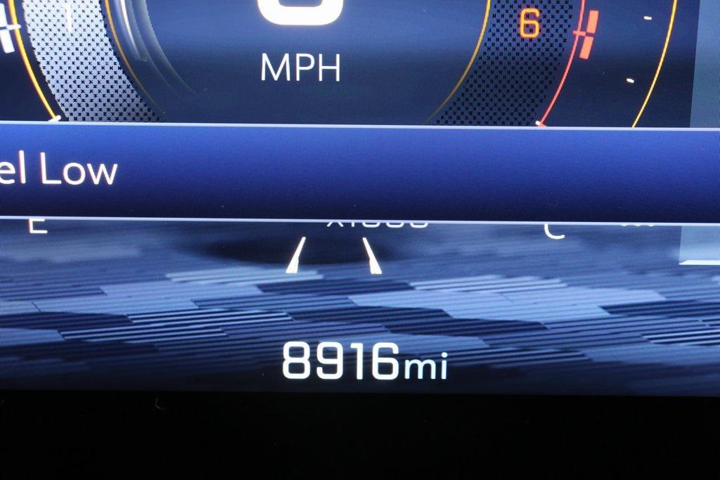 used 2024 Chevrolet Traverse car, priced at $40,819