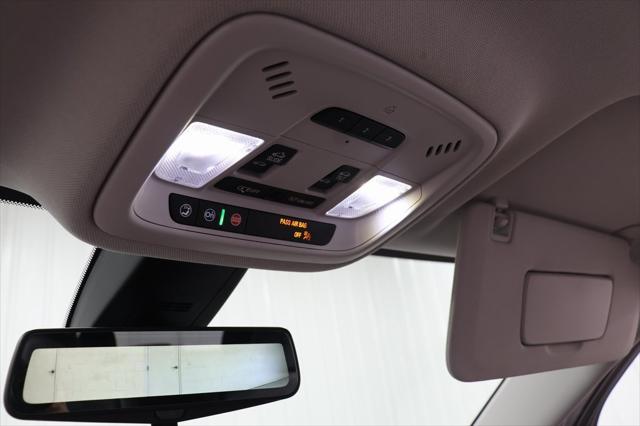 used 2020 Chevrolet Traverse car, priced at $28,700