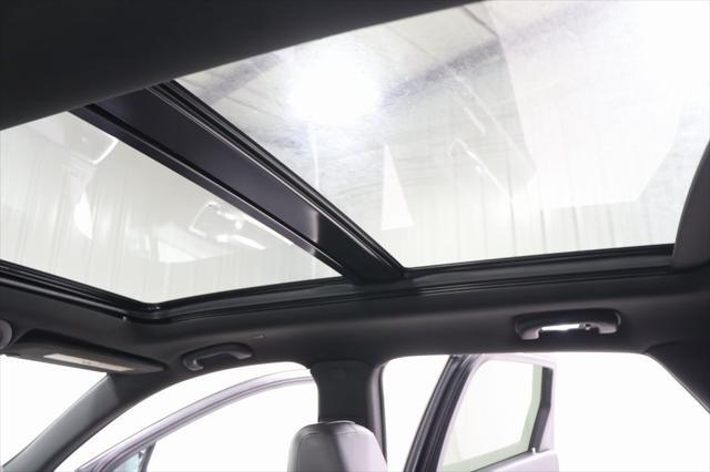 used 2021 Cadillac XT5 car, priced at $26,500