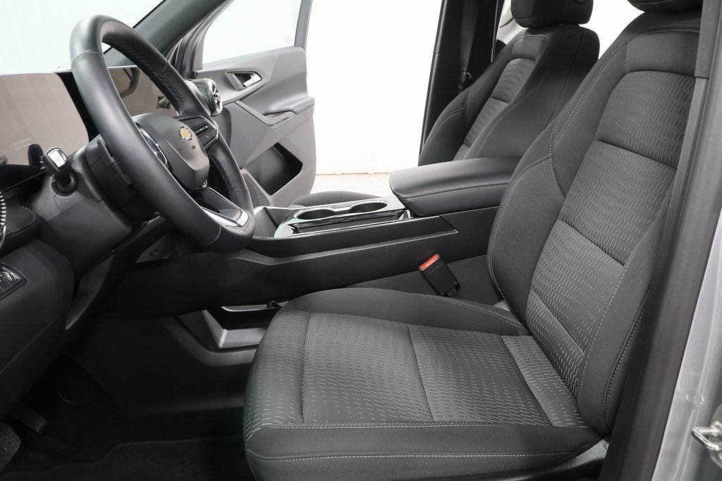 used 2025 Chevrolet Equinox car, priced at $28,551