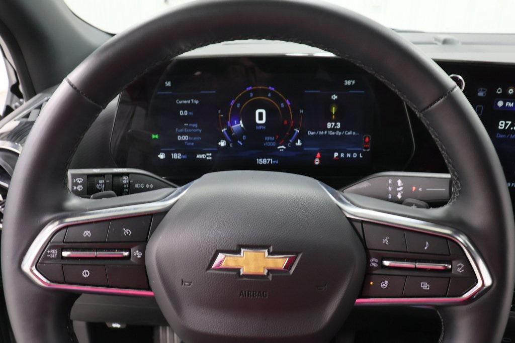 used 2025 Chevrolet Equinox car, priced at $28,551