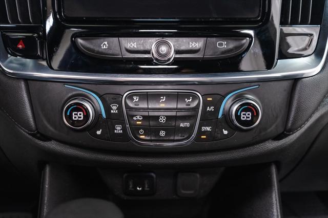 used 2023 Chevrolet Traverse car, priced at $30,860