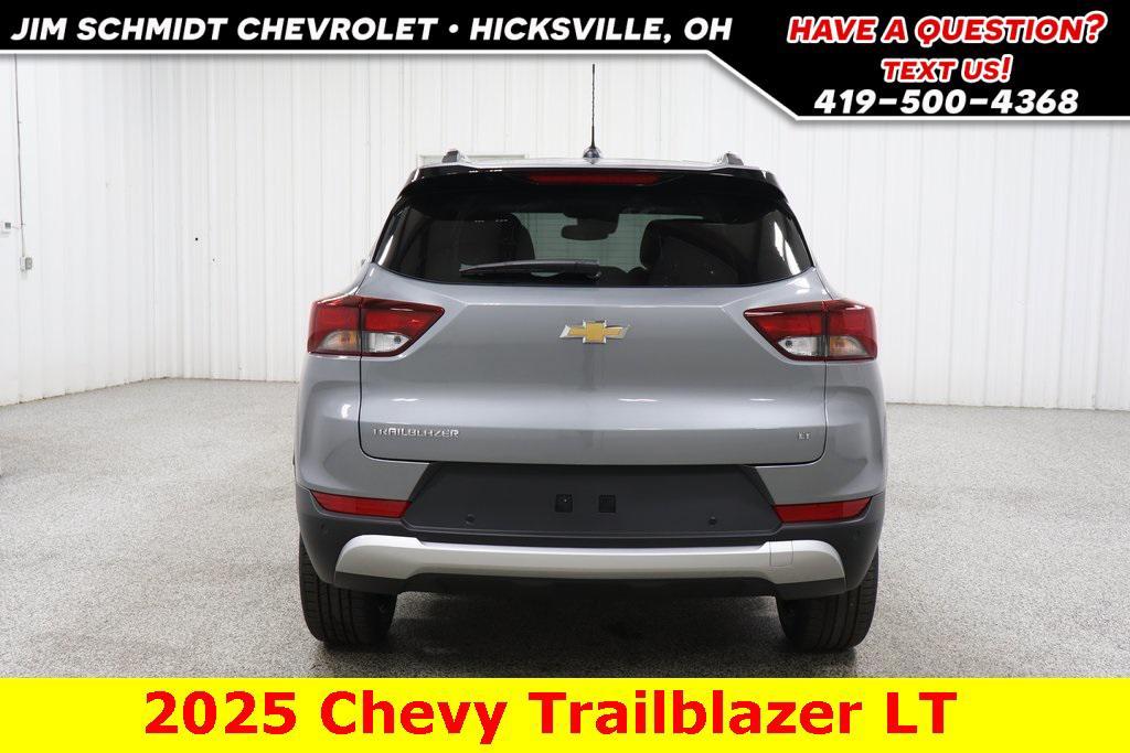 new 2025 Chevrolet TrailBlazer car, priced at $27,500