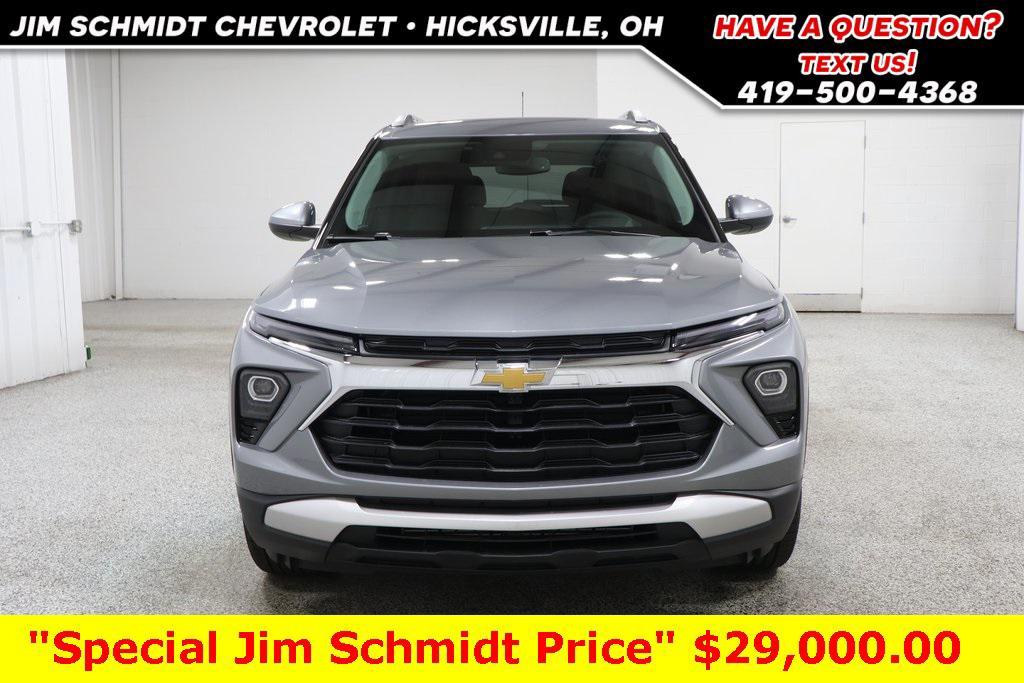 new 2025 Chevrolet TrailBlazer car, priced at $29,440