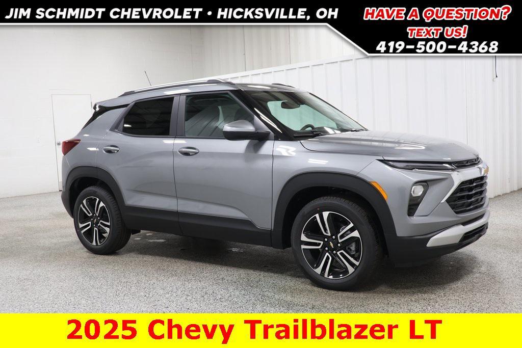 new 2025 Chevrolet TrailBlazer car, priced at $27,500