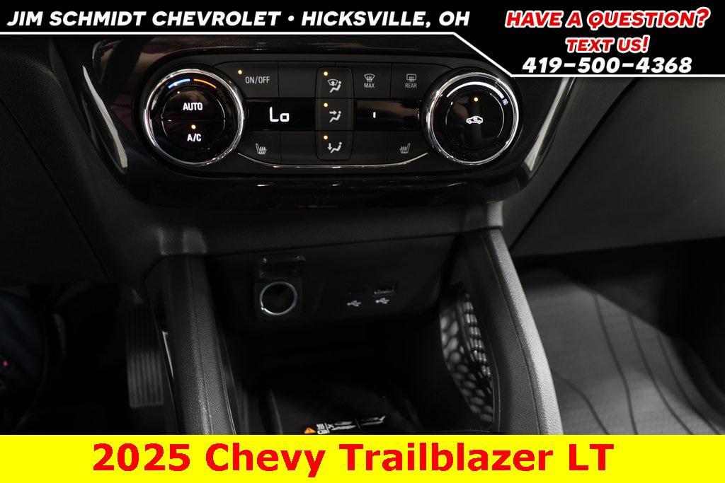 new 2025 Chevrolet TrailBlazer car, priced at $27,500