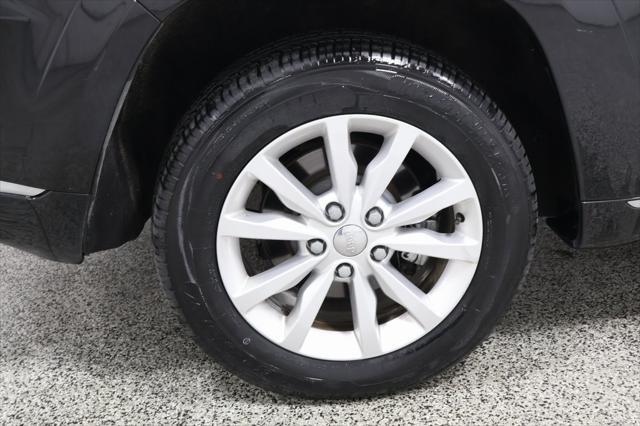 used 2015 Jeep Grand Cherokee car, priced at $15,499