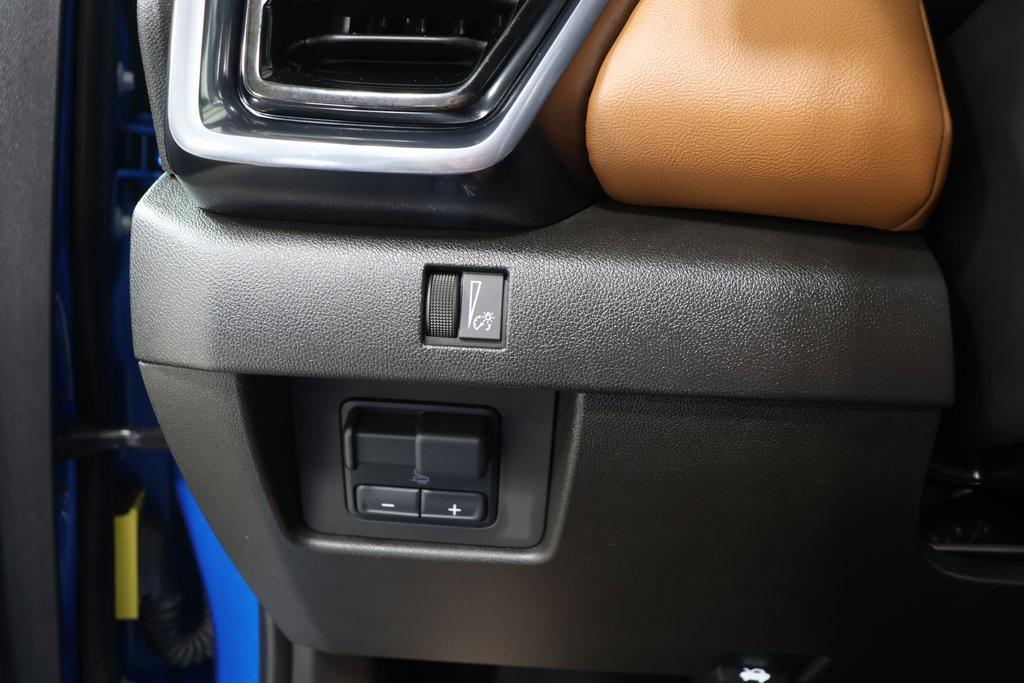 used 2023 GMC Canyon car, priced at $41,150