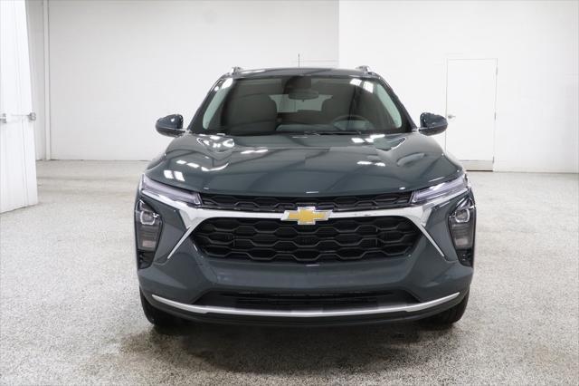 new 2025 Chevrolet Trax car, priced at $25,675