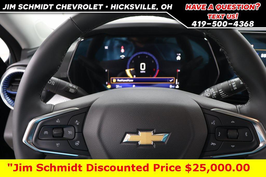 new 2025 Chevrolet Trax car, priced at $25,000