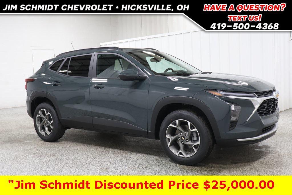 new 2025 Chevrolet Trax car, priced at $25,000