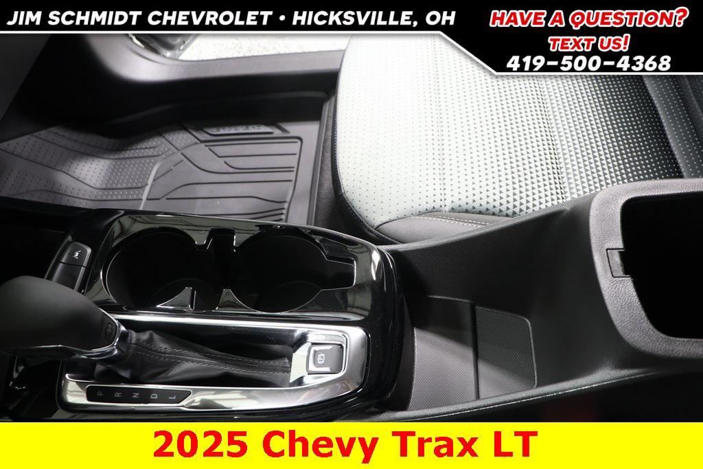 new 2025 Chevrolet Trax car, priced at $24,705