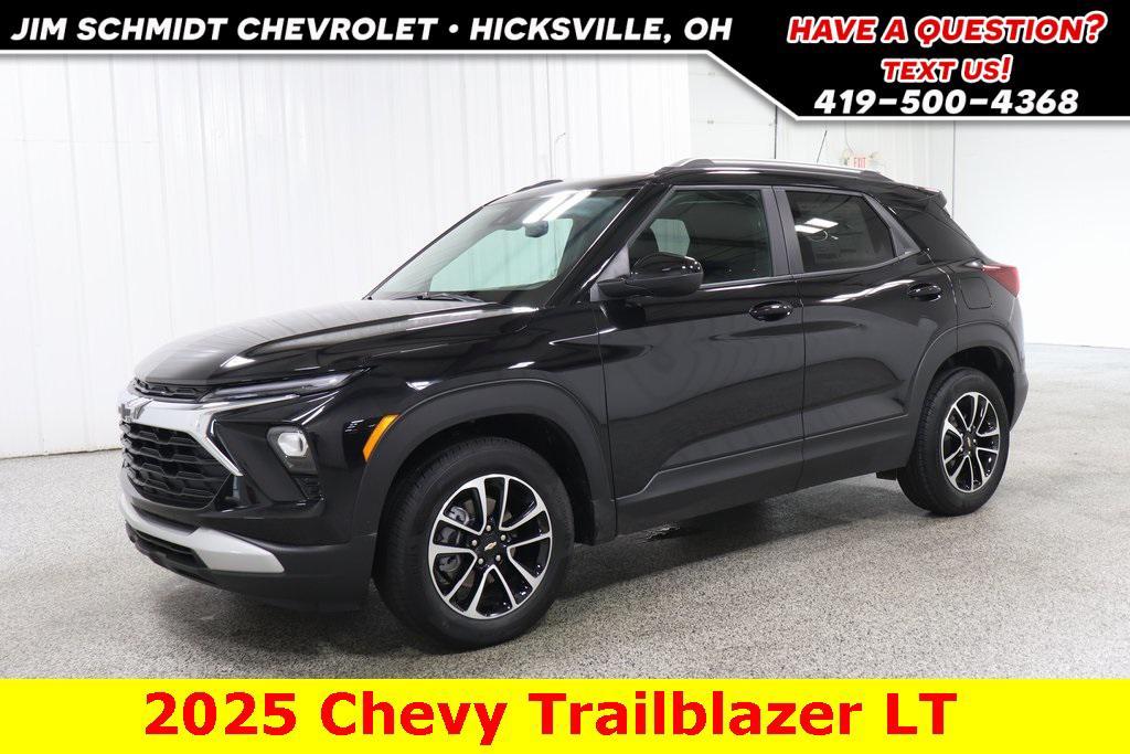 new 2025 Chevrolet TrailBlazer car, priced at $29,345