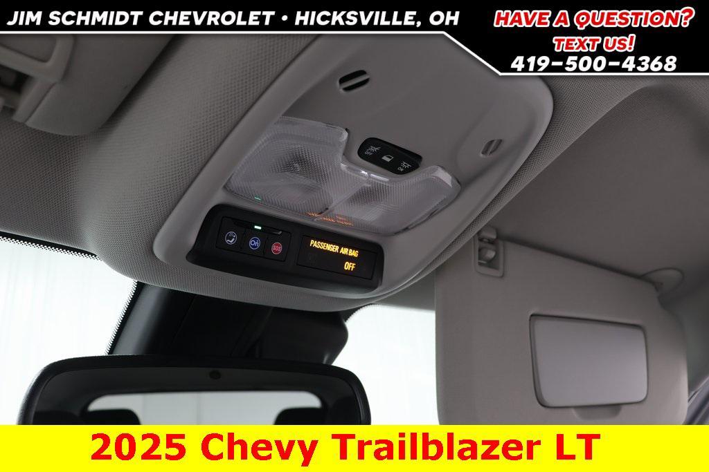 new 2025 Chevrolet TrailBlazer car, priced at $29,345