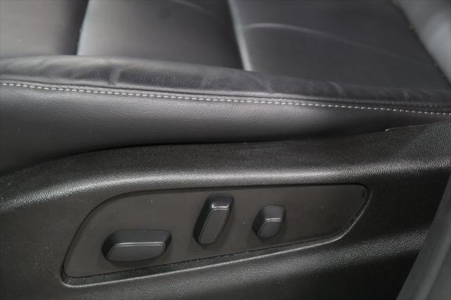 used 2023 Cadillac XT4 car, priced at $28,901
