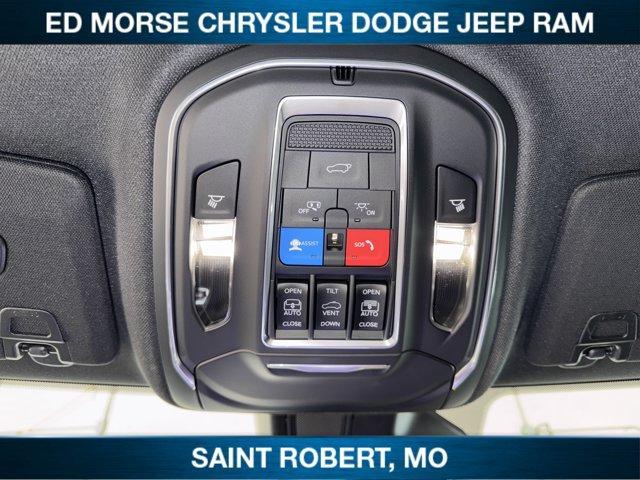 new 2025 Jeep Grand Cherokee car, priced at $61,817