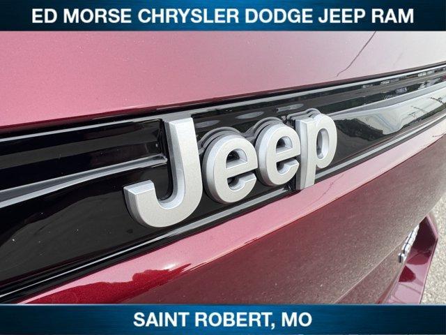 new 2025 Jeep Grand Cherokee car, priced at $40,160