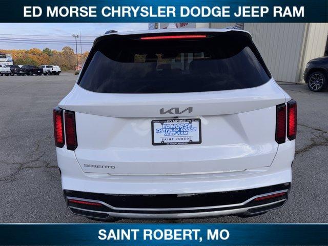 used 2023 Kia Sorento car, priced at $25,991