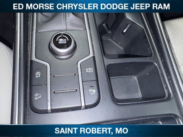 used 2023 Kia Sorento car, priced at $25,991