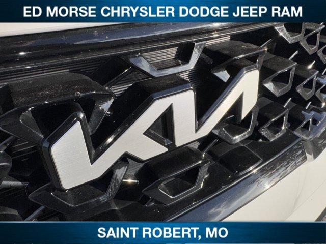 used 2023 Kia Sorento car, priced at $25,991