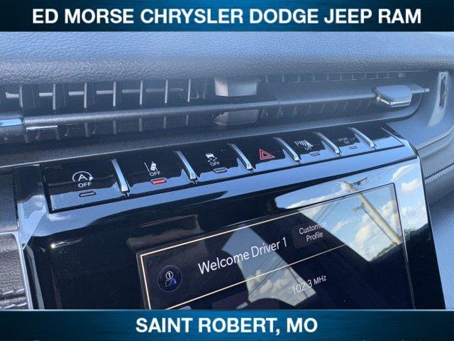 new 2025 Jeep Grand Cherokee car, priced at $45,204