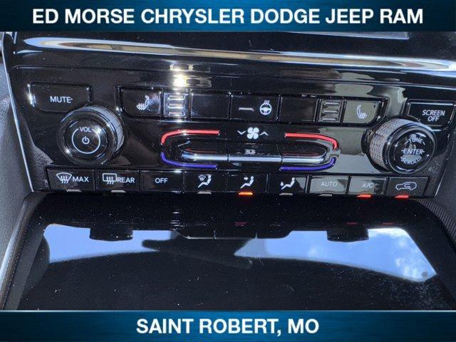 new 2025 Jeep Grand Cherokee car, priced at $40,155