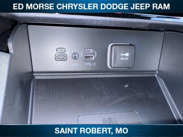 new 2025 Jeep Grand Cherokee car, priced at $40,155