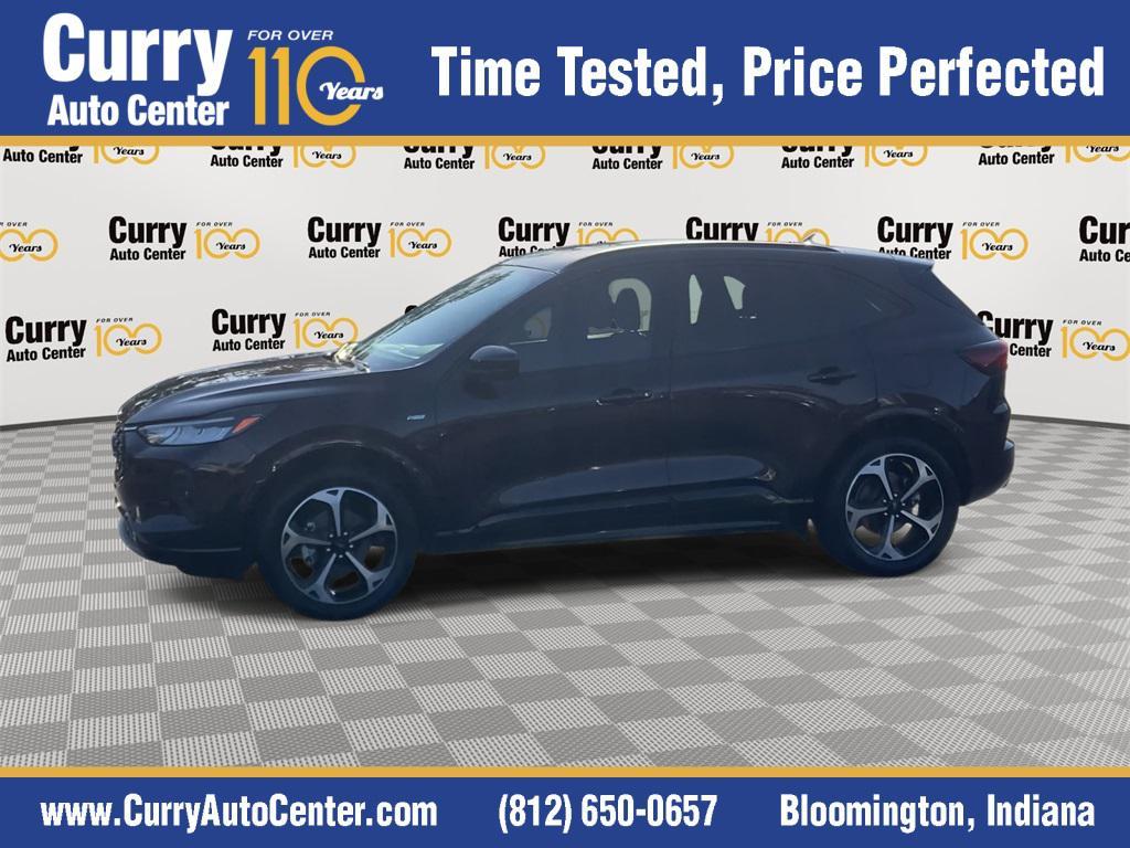 used 2023 Ford Escape car, priced at $25,268