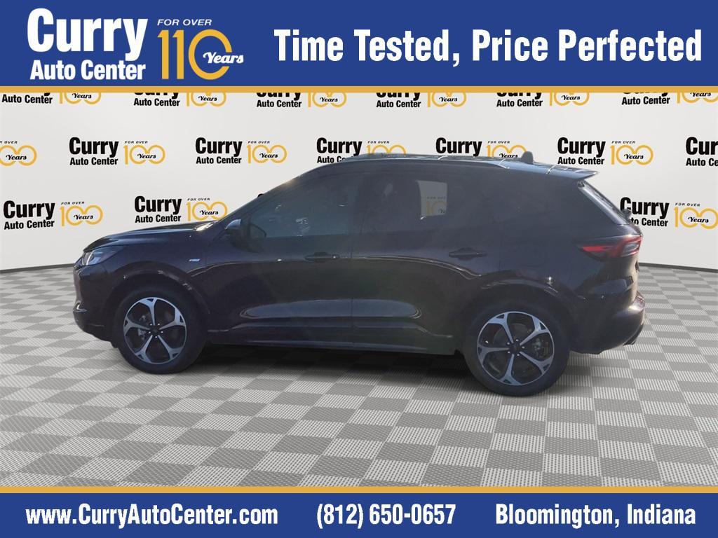 used 2023 Ford Escape car, priced at $25,268