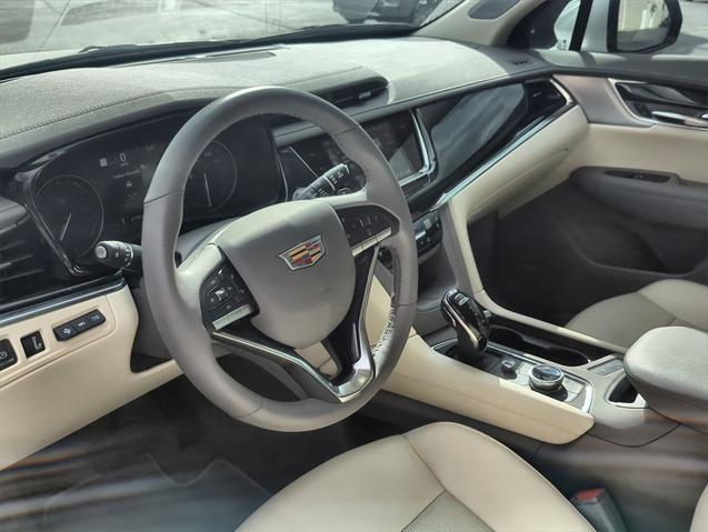 used 2024 Cadillac XT6 car, priced at $50,547