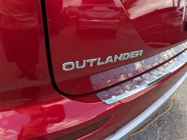 new 2024 Mitsubishi Outlander car, priced at $38,070