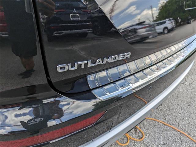 new 2024 Mitsubishi Outlander car, priced at $37,470