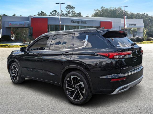 new 2024 Mitsubishi Outlander car, priced at $37,470