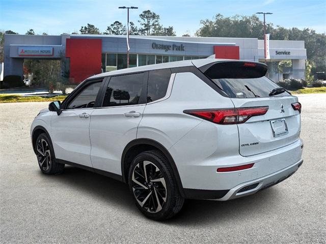 new 2024 Mitsubishi Outlander car, priced at $36,860