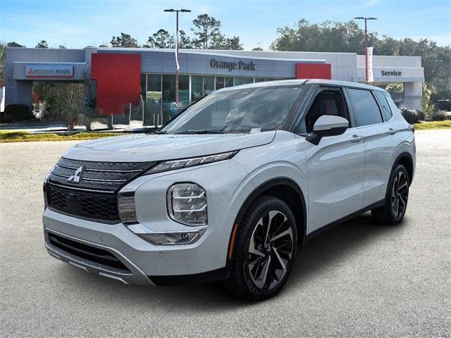 new 2024 Mitsubishi Outlander car, priced at $36,860